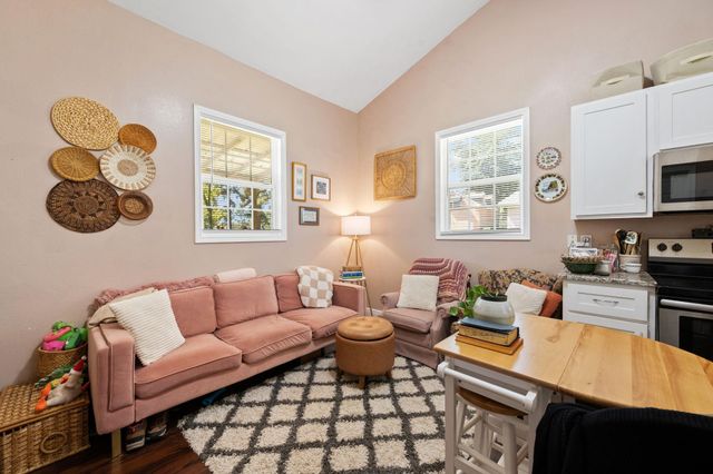 210 W Fm 247 Road, Huntsville, TX 77320