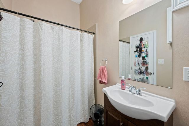 210 W Fm 247 Road, Huntsville, TX 77320