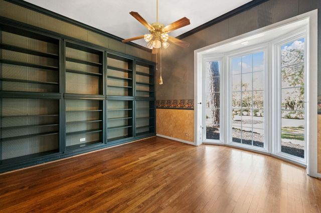 210 W Fm 247 Road, Huntsville, TX 77320