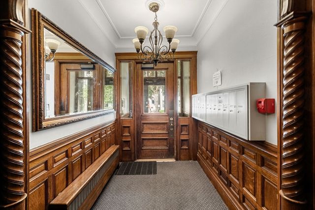 511 Beacon St F-11, Boston, MA 02215