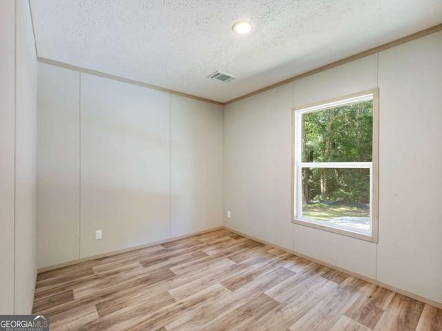 89 Upland Drive, Maysville, GA 30558