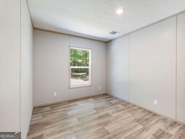 89 Upland Drive, Maysville, GA 30558