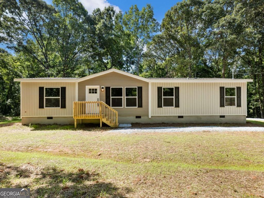 89 Upland Drive, Maysville, GA 30558