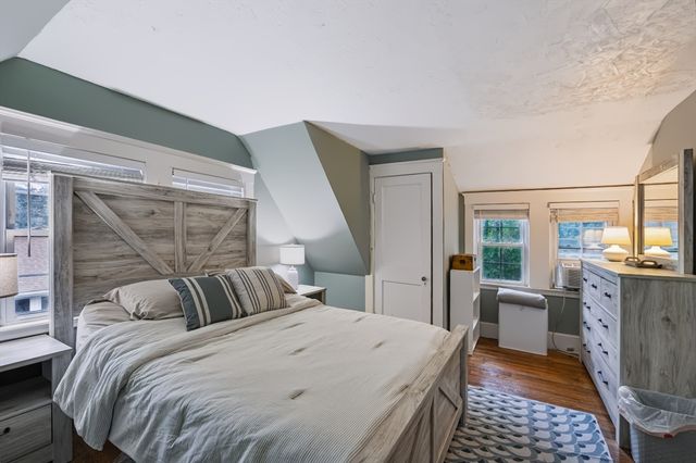 197 N Main St, Sharon, MA 02067
