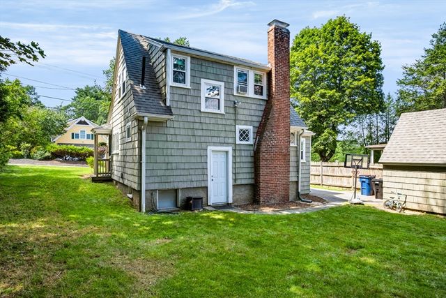 197 N Main St, Sharon, MA 02067