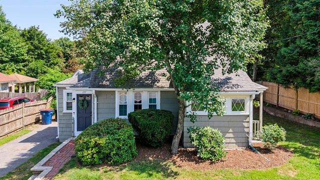 197 N Main St, Sharon, MA 02067