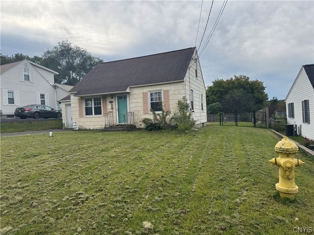 102 Clearview Drive, Geddes, NY 13219