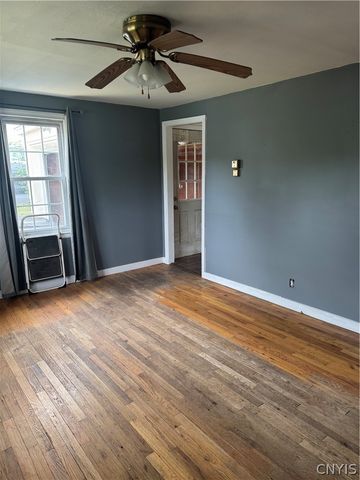 102 Clearview Drive, Geddes, NY 13219