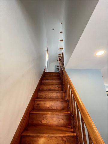 33 Young Street, Newport, RI 02840