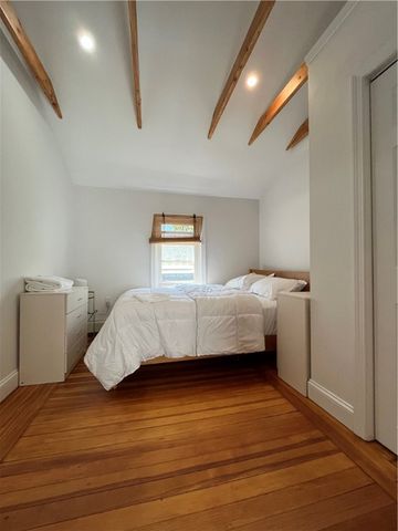 33 Young Street, Newport, RI 02840