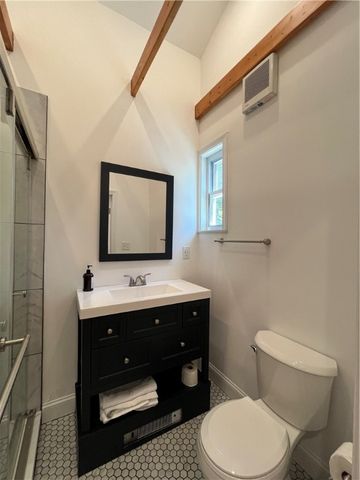 33 Young Street, Newport, RI 02840