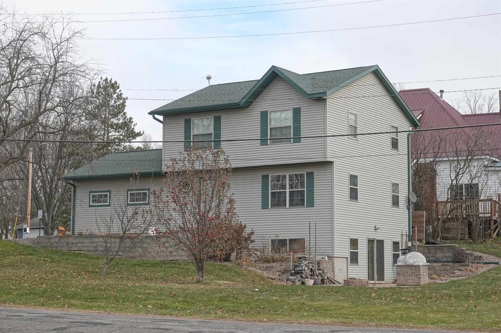 204 E PERKINS STREET, Medford, WI 54451