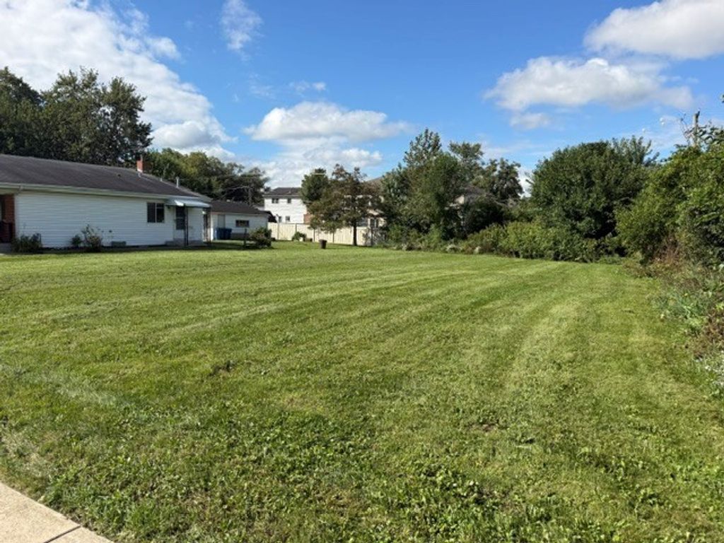 832 N Van Auken Street, Elmhurst, IL 60126 — exterior