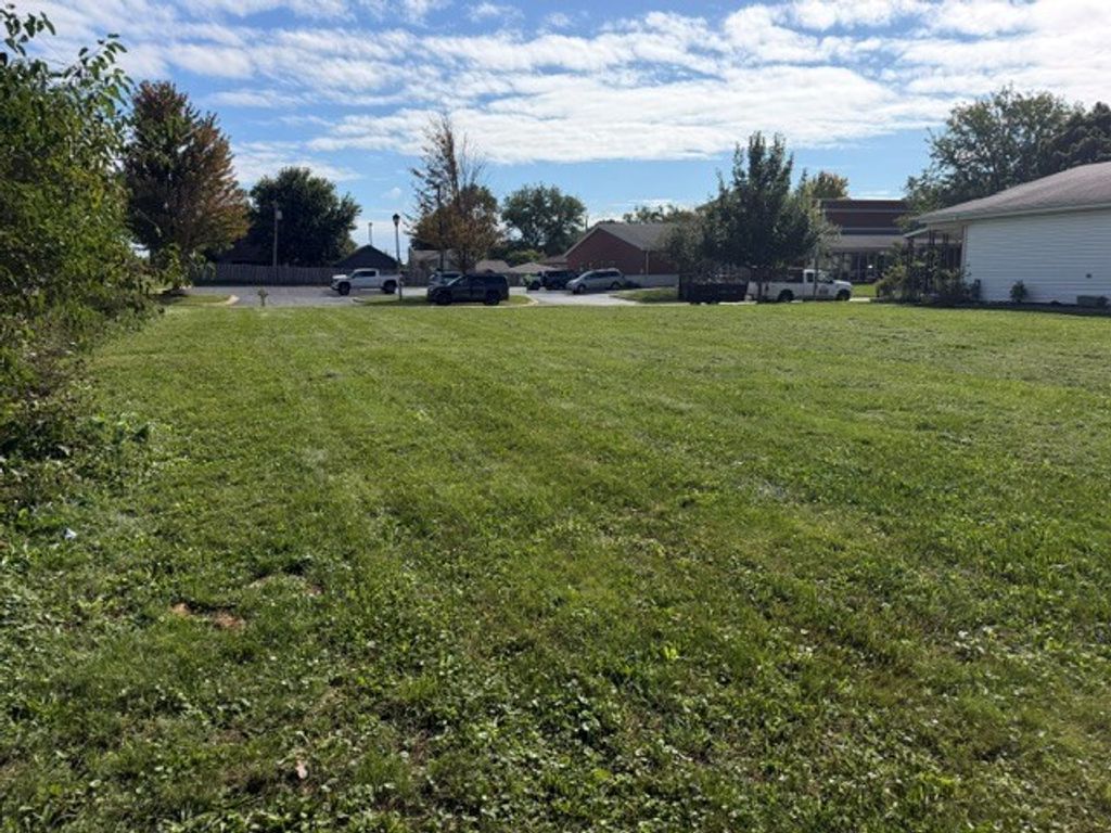 832 N Van Auken Street, Elmhurst, IL 60126 — photo 2