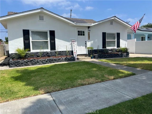 7047 San Marcus, Paramount, CA 90723