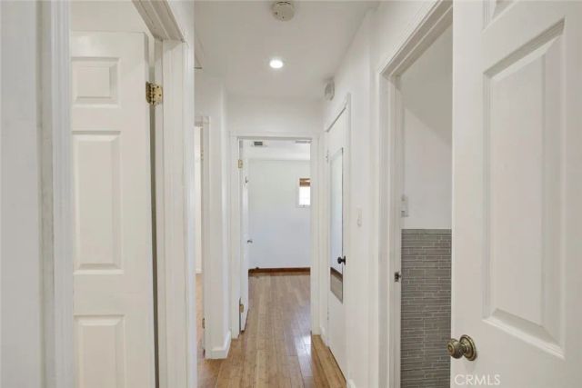 8022 Longridge Avenue, North Hollywood, CA 91605