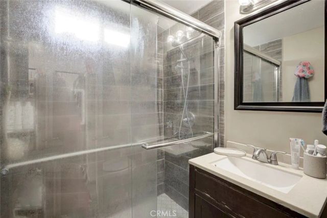 8022 Longridge Avenue, North Hollywood, CA 91605