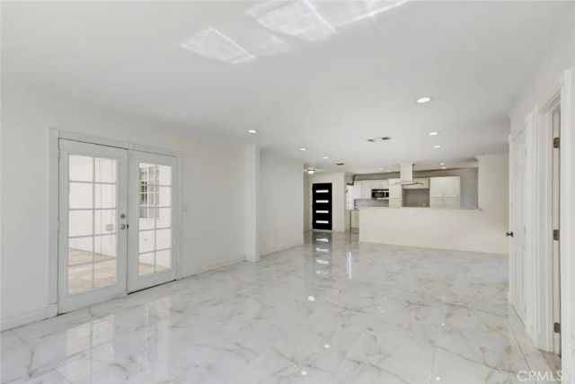 8022 Longridge Avenue, North Hollywood, CA 91605