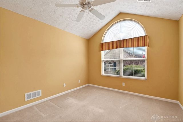 2028 Wentworth Village Drive, Bellbrook, OH 45305