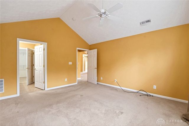 2028 Wentworth Village Drive, Bellbrook, OH 45305