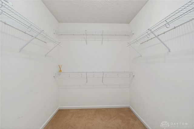 2028 Wentworth Village Drive, Bellbrook, OH 45305