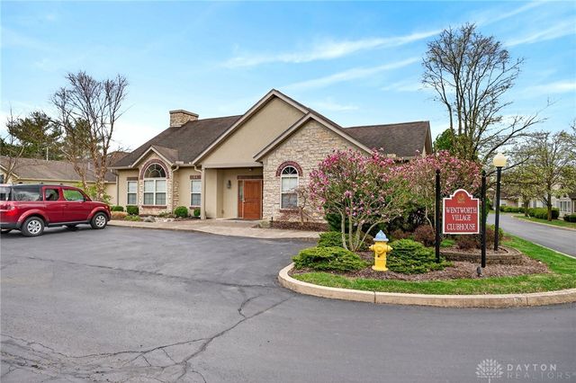 2028 Wentworth Village Drive, Bellbrook, OH 45305