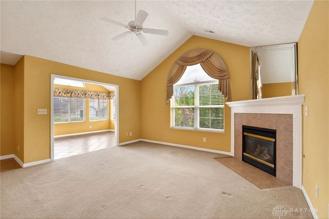 2028 Wentworth Village Drive, Bellbrook, OH 45305