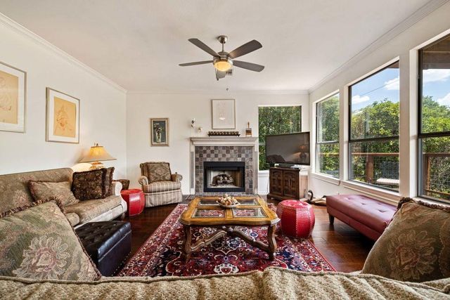 5511 Courtyard DR, Austin, TX 78731
