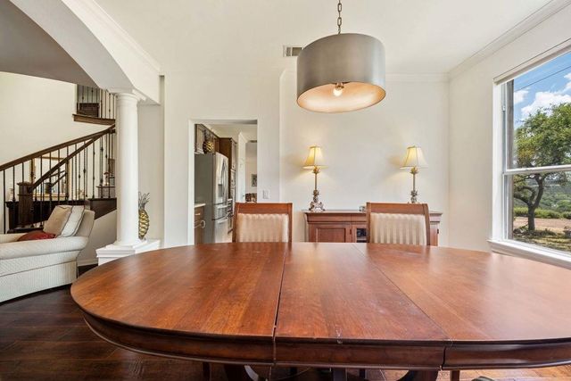 5511 Courtyard DR, Austin, TX 78731