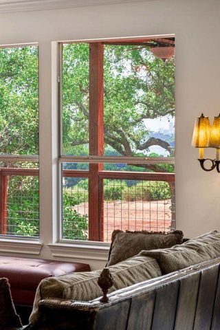 5511 Courtyard DR, Austin, TX 78731