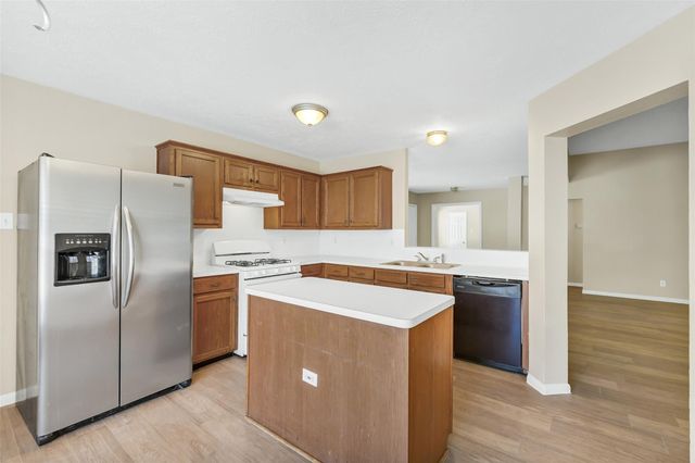 12045 La Salle Branch, Conroe, TX 77304
