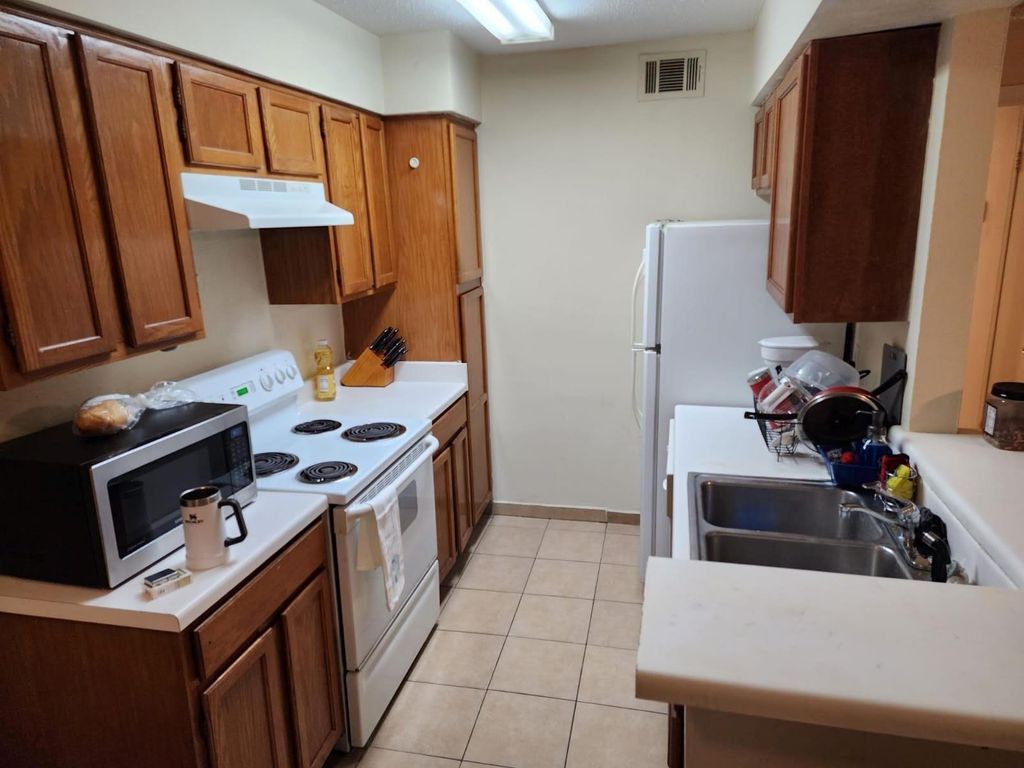 3624 Parkridge Drive 213, Dallas, TX 75234
