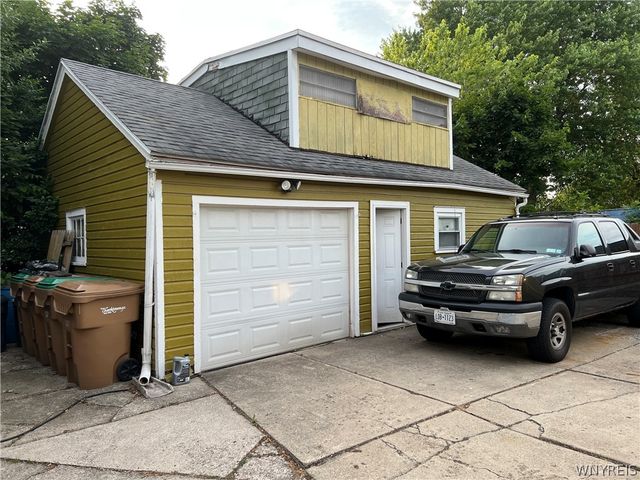 68 Garland Avenue, Cheektowaga, NY 14206