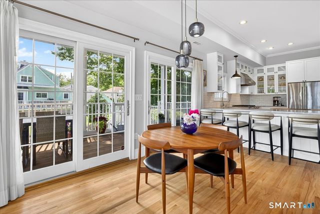 284 Shore Drive, Branford, CT 06405