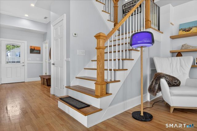 284 Shore Drive, Branford, CT 06405