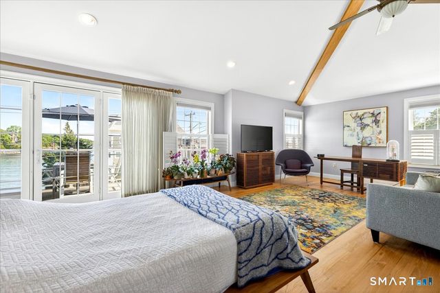 284 Shore Drive, Branford, CT 06405