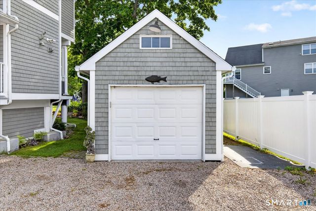 284 Shore Drive, Branford, CT 06405