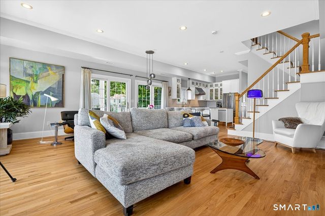 284 Shore Drive, Branford, CT 06405