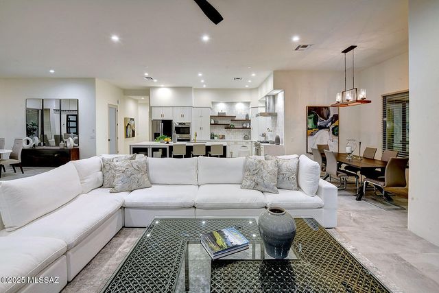 4405 E La Paloma Drive, Tucson, AZ 85718