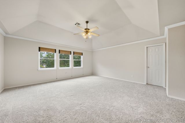 9432 E 77th Street, Tulsa, OK 74133