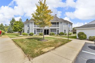 745 W Barrington Circle, Jackson, MI 49203