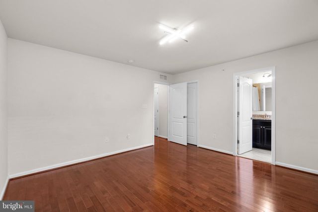 8020 RAVENCLAW RD, Elkridge, MD 21075