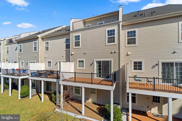 8020 RAVENCLAW RD, Elkridge, MD 21075