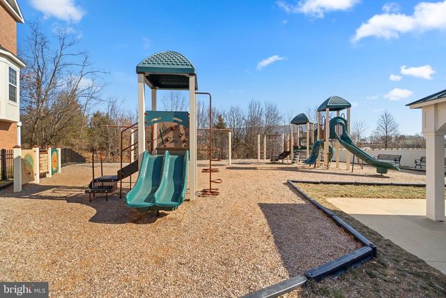 8020 RAVENCLAW RD, Elkridge, MD 21075