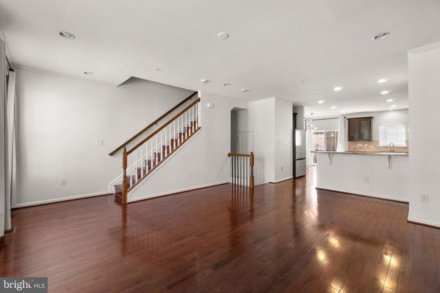 8020 RAVENCLAW RD, Elkridge, MD 21075