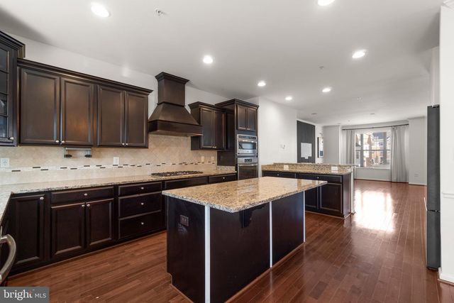 8020 RAVENCLAW RD, Elkridge, MD 21075