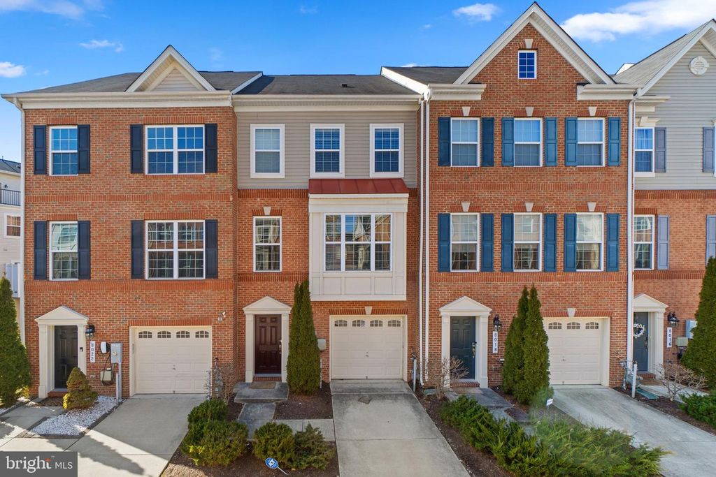 8020 RAVENCLAW RD, Elkridge, MD 21075