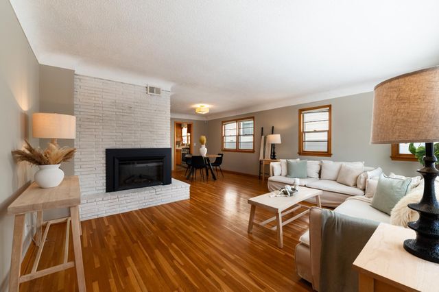 3112 45th Avenue S, Minneapolis, MN 55406