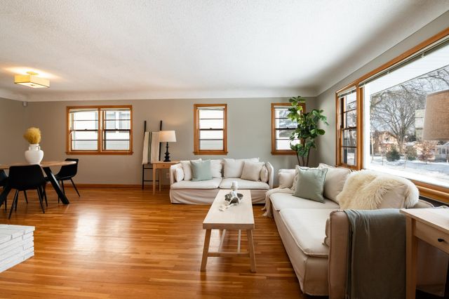 3112 45th Avenue S, Minneapolis, MN 55406