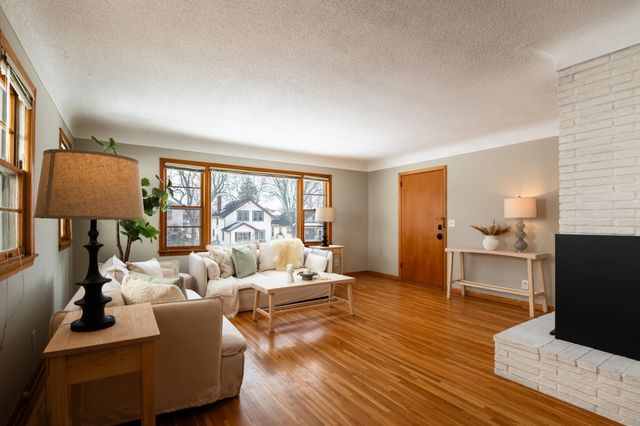 3112 45th Avenue S, Minneapolis, MN 55406